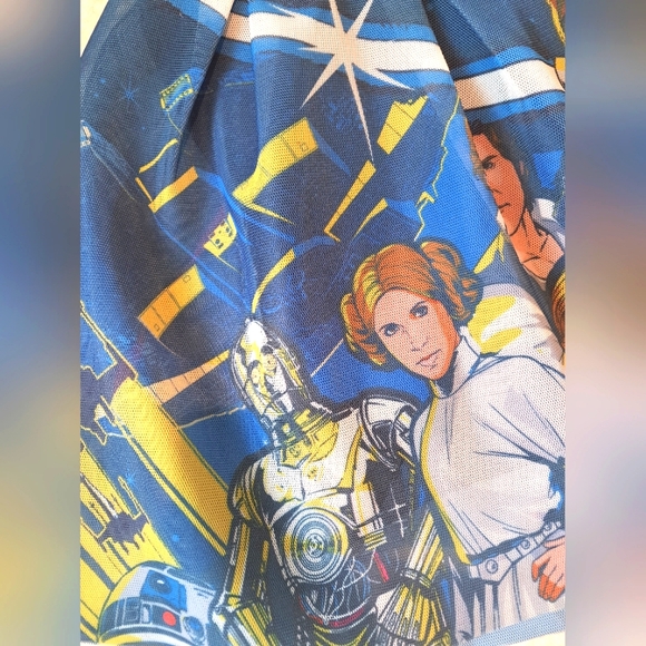 Rare Doublesided Star Wars Loungefly  Disney skirt - Picture 2 of 6